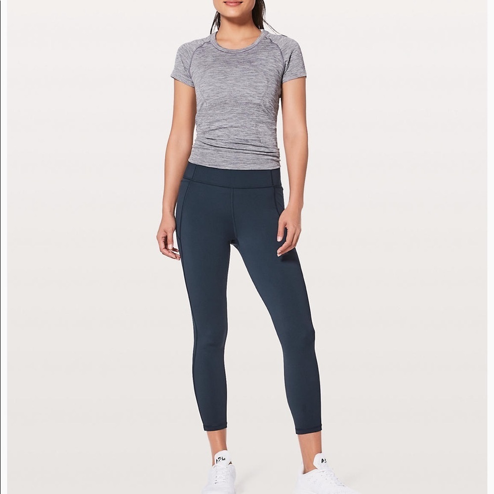 Lululemon Final Lap Crop Leggings Size 4 True Navy